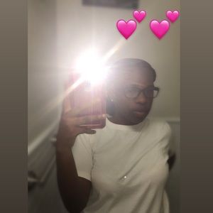 Meet your Posher, Donyah